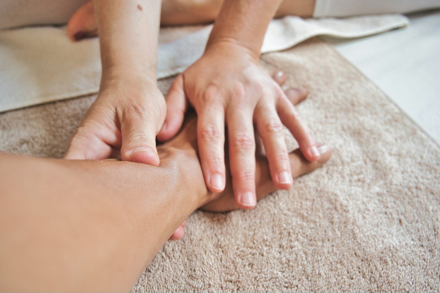 Hand therapy consultation and insurance discussion at Reach Beyond Therapy, Redondo Beach
